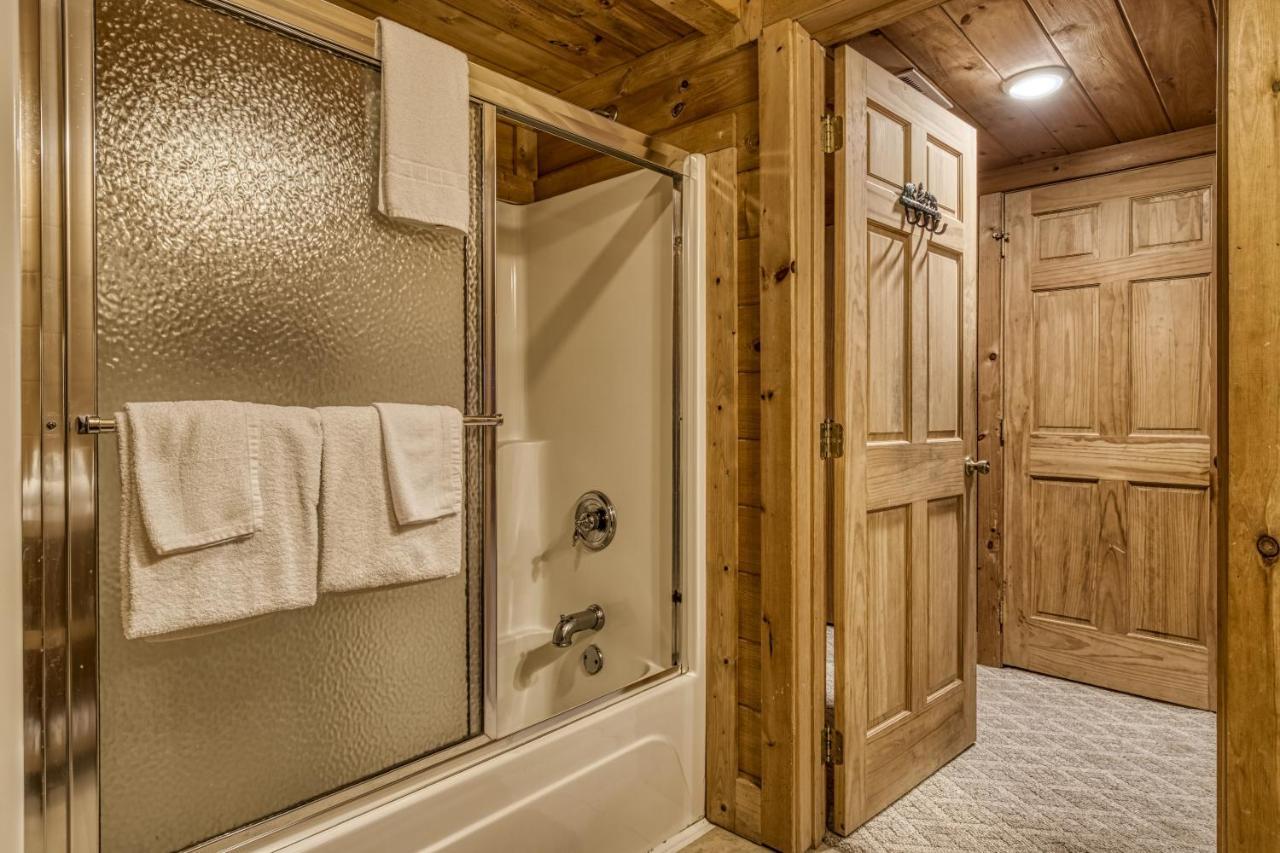 פיג'ן פורג' Bridgewood Cabin, Hot Tub, 1089 Of Free Attraction Tickets For Each Paid Day, Dollywood And More! מראה חיצוני תמונה