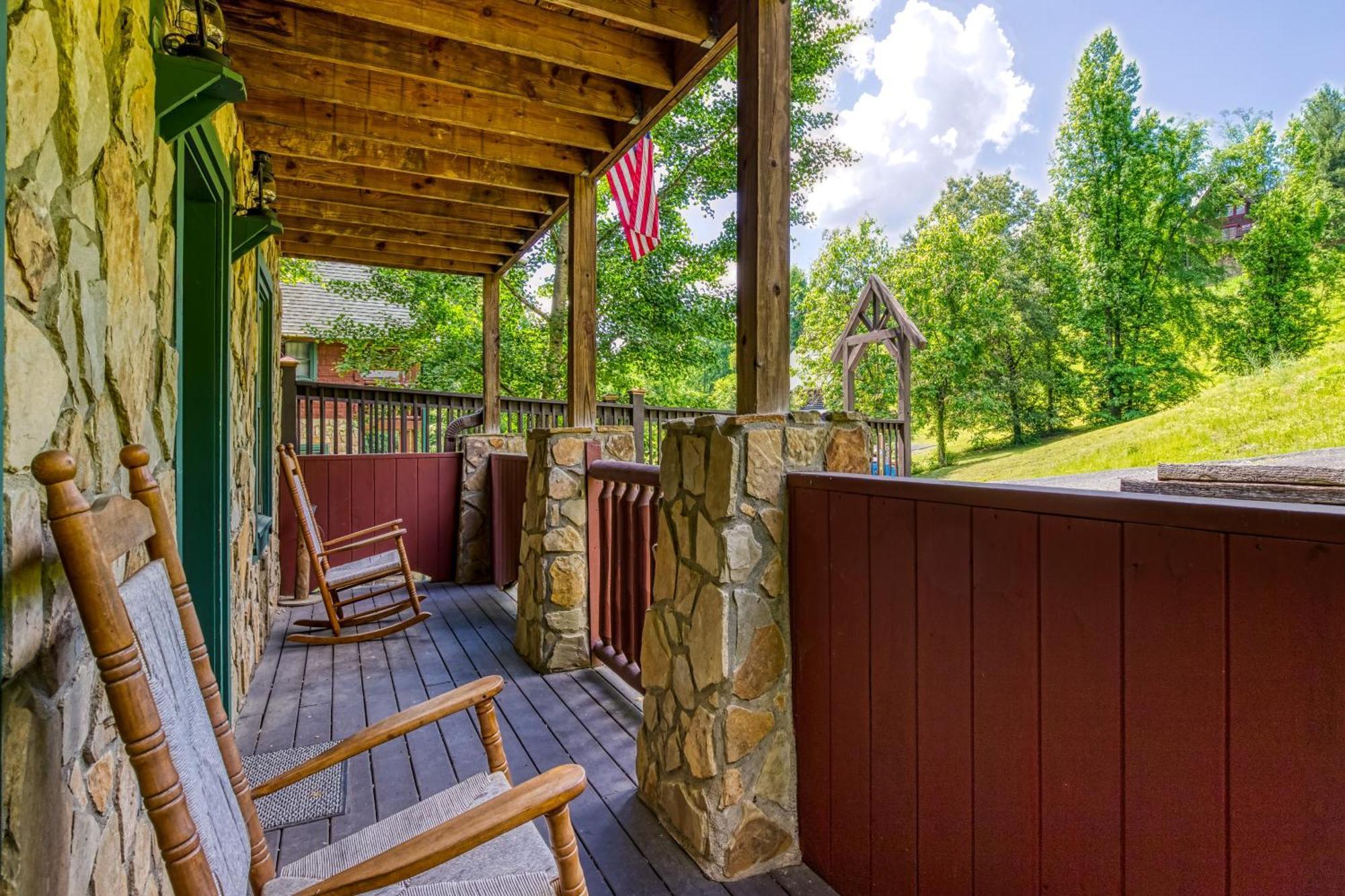 פיג'ן פורג' Bridgewood Cabin, Hot Tub, 1089 Of Free Attraction Tickets For Each Paid Day, Dollywood And More! מראה חיצוני תמונה